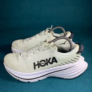 Size 9 - Women’s Hoka One Bondi X light green shoes